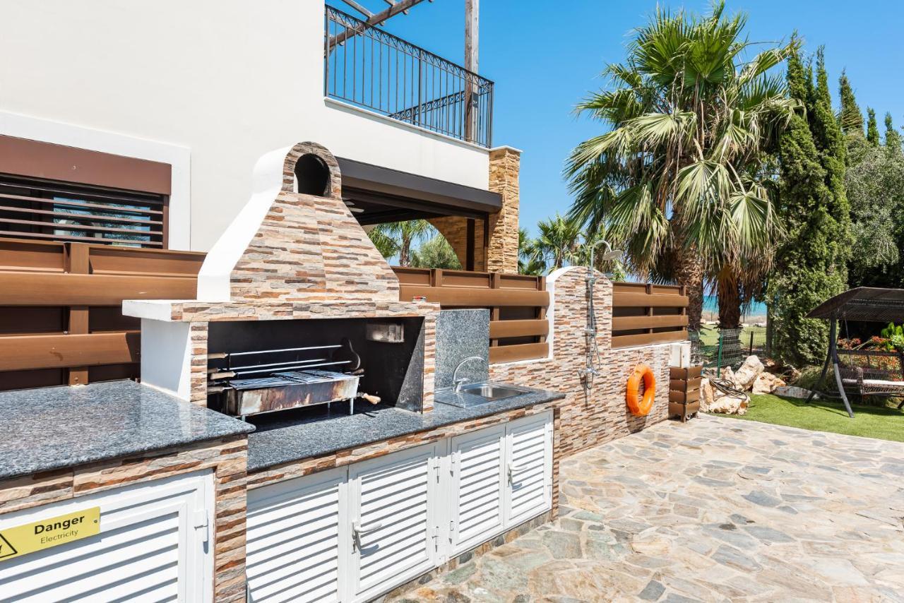 Sea Front Oceanus H3 By Ezoria Villas Agia Napa Buitenkant foto