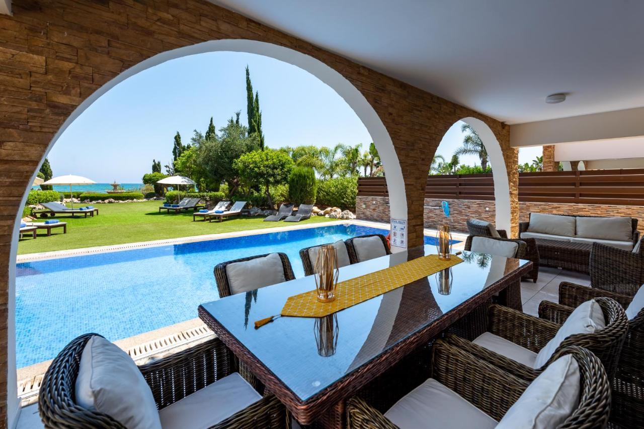 Sea Front Oceanus H3 By Ezoria Villas Agia Napa Buitenkant foto