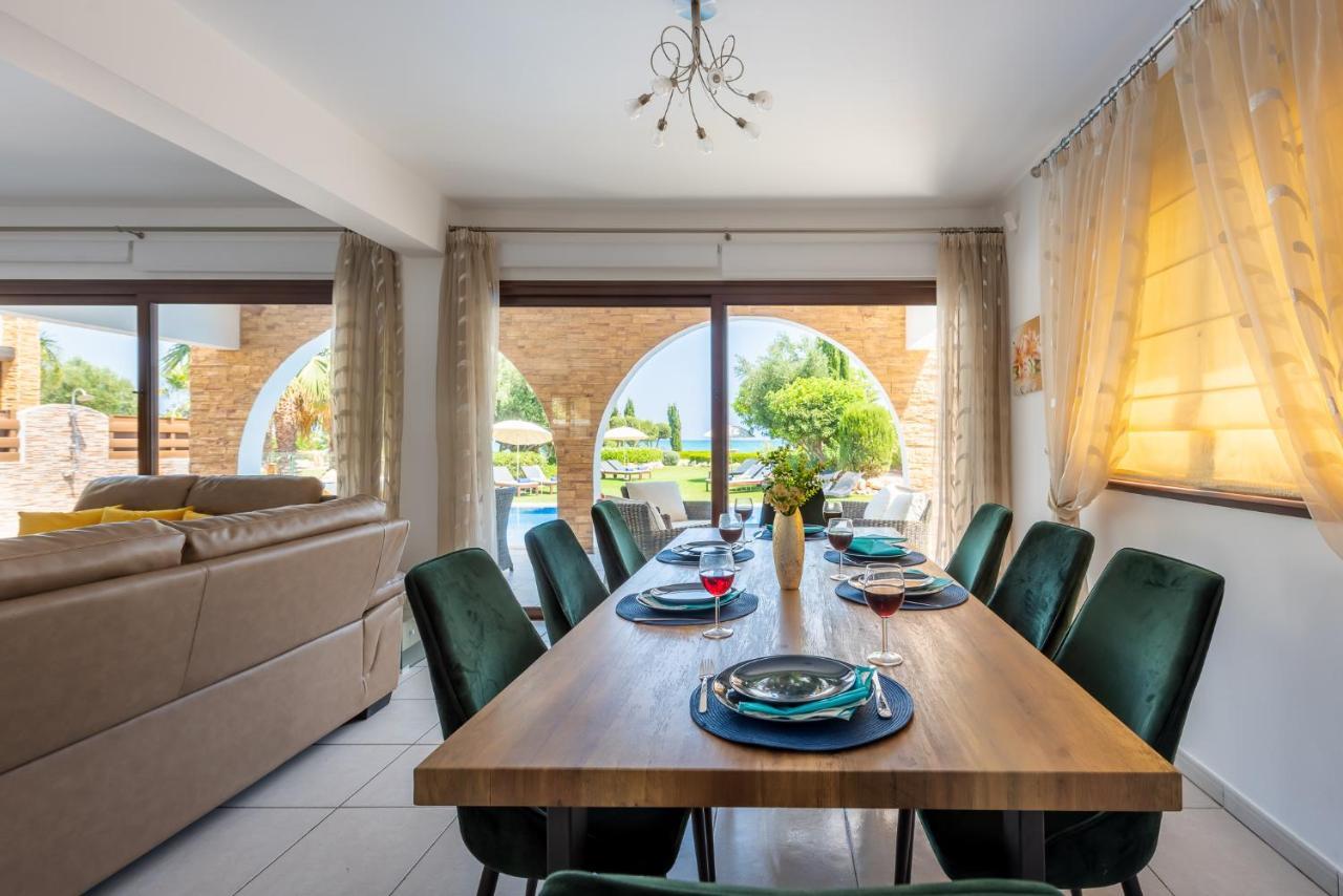 Sea Front Oceanus H3 By Ezoria Villas Agia Napa Buitenkant foto