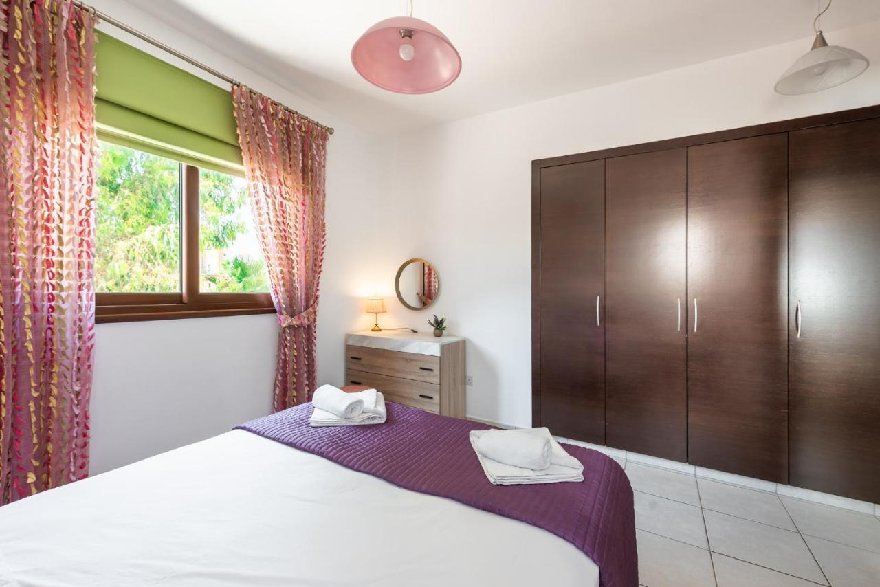Sea Front Oceanus H3 By Ezoria Villas Agia Napa Buitenkant foto