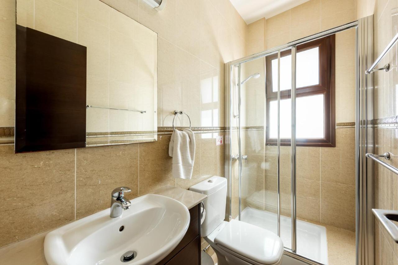 Sea Front Oceanus H3 By Ezoria Villas Agia Napa Buitenkant foto