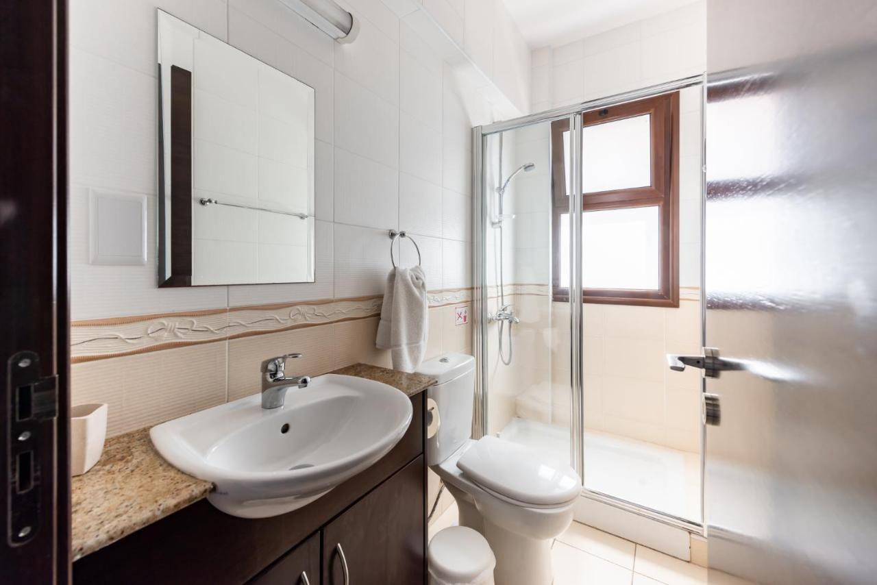 Sea Front Oceanus H3 By Ezoria Villas Agia Napa Buitenkant foto